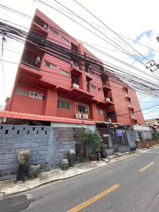 Ratanawong Place 823 Bangkok Esterno foto